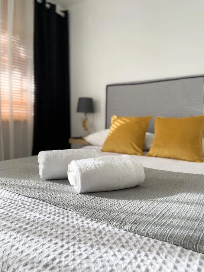 Apartamento Brisas Seville Apartment